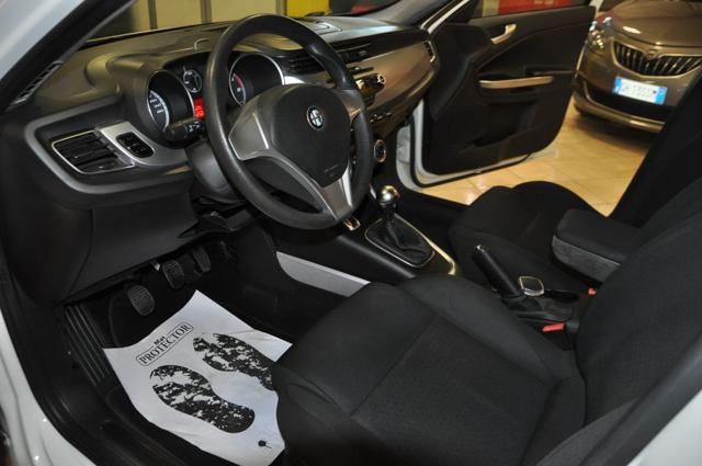 ALFA ROMEO Giulietta 1.6 JTDm-2 105 CV Distinctive