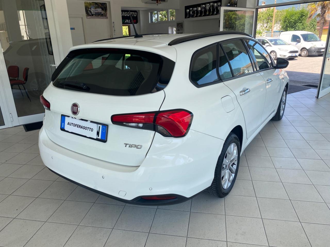 Fiat Tipo 1.6 Mjt S&S SW Lounge -2017