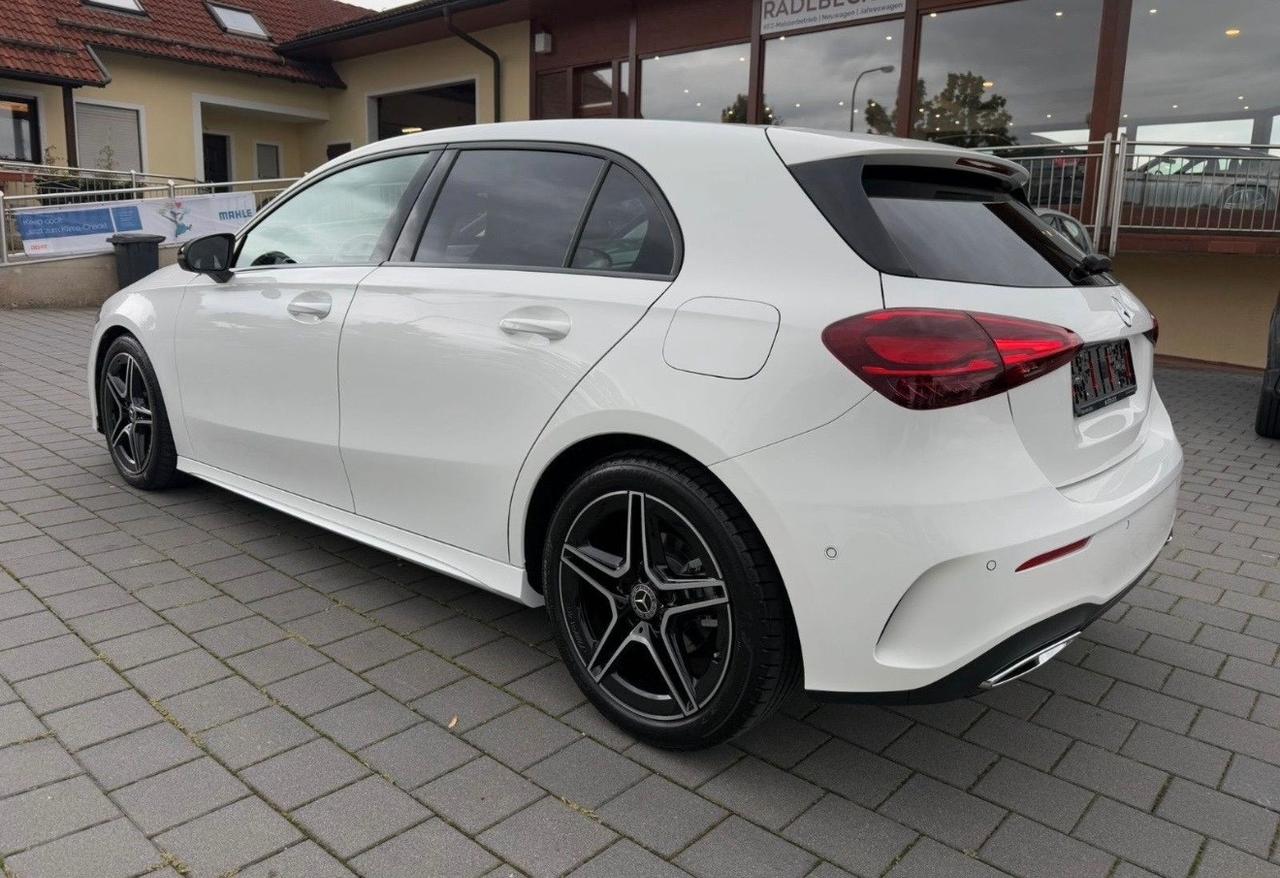 Mercedes-benz A 180 Auto Premium AMG Line Diesel Pack night