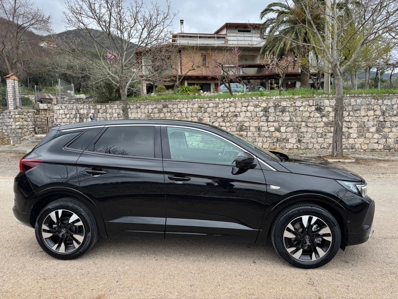 Opel Grandland 1.5 diesel Ecotec aut. Business Elegance