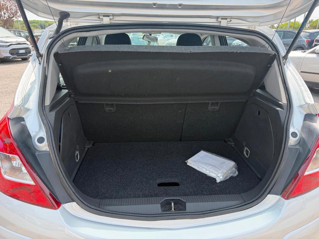 Opel Corsa 1.2 5 porte Easytronic Enjoy