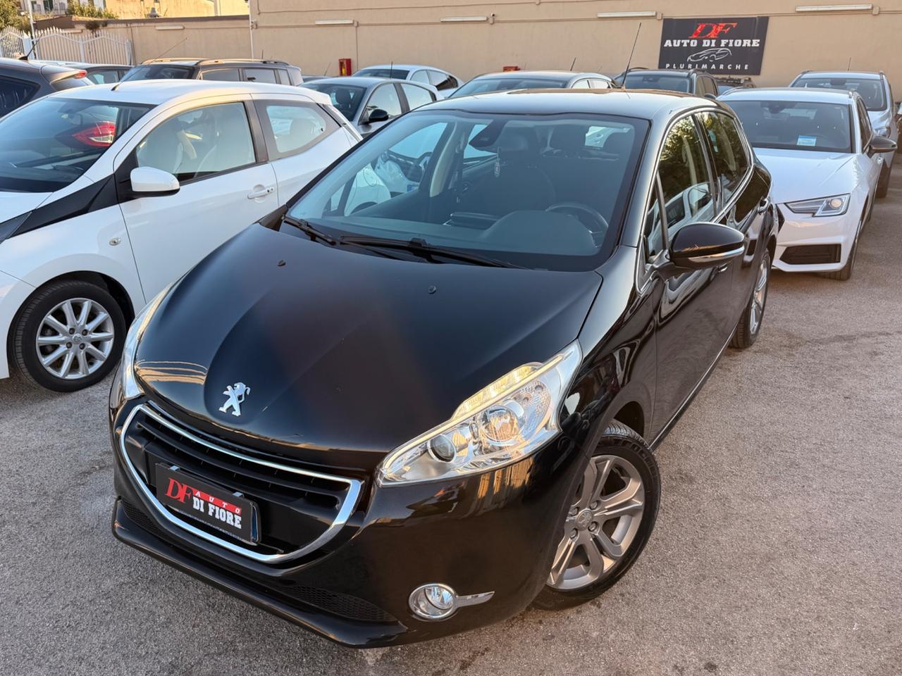 Peugeot 208 1.4 HDi 68CV Allure NAVI