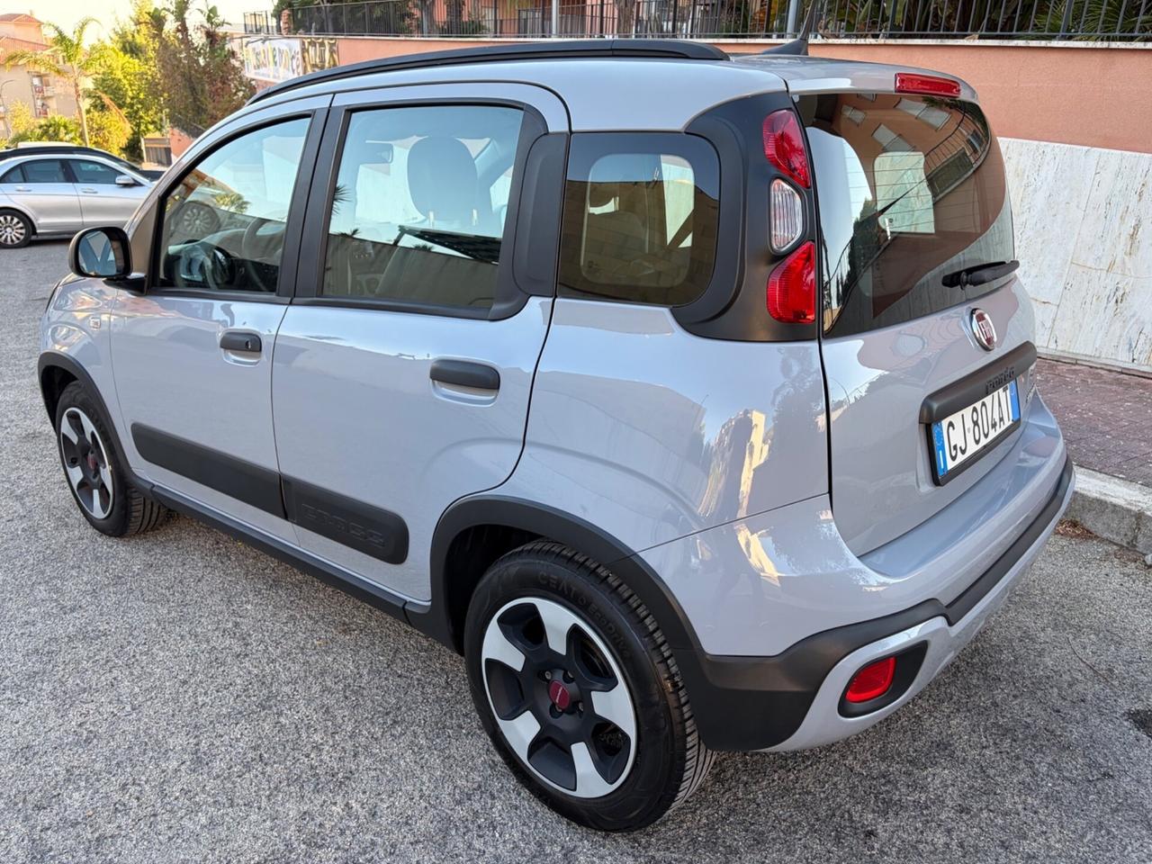 Fiat Panda 1.0 FireFly S&S Hybrid City Cross unico