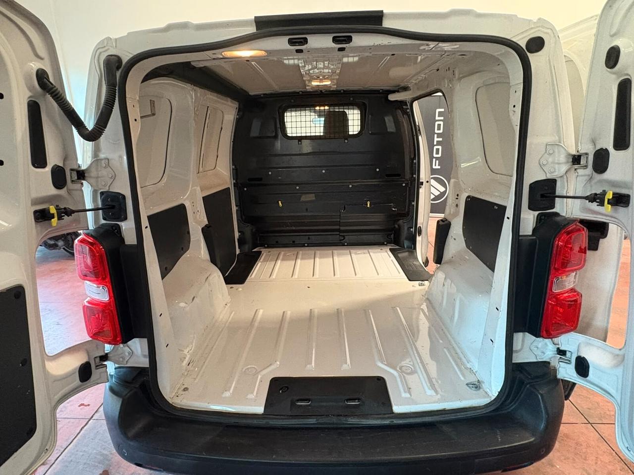 TOYOTA FURGONE PROACE Diesel 1.5 CV 120 Km 253.007 garanzia 12 mesi