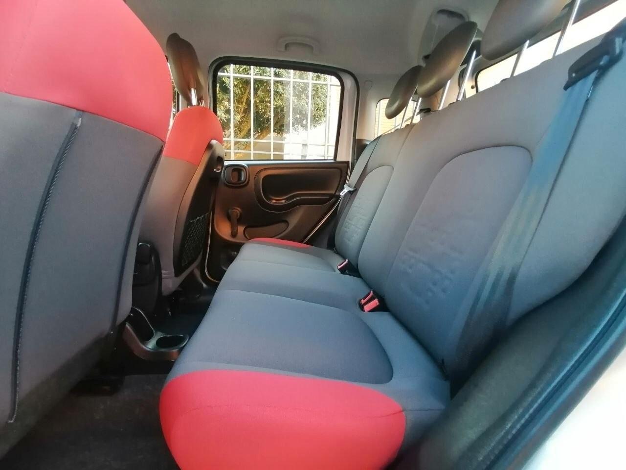 Fiat Panda 1.2 Lounge 5 posti