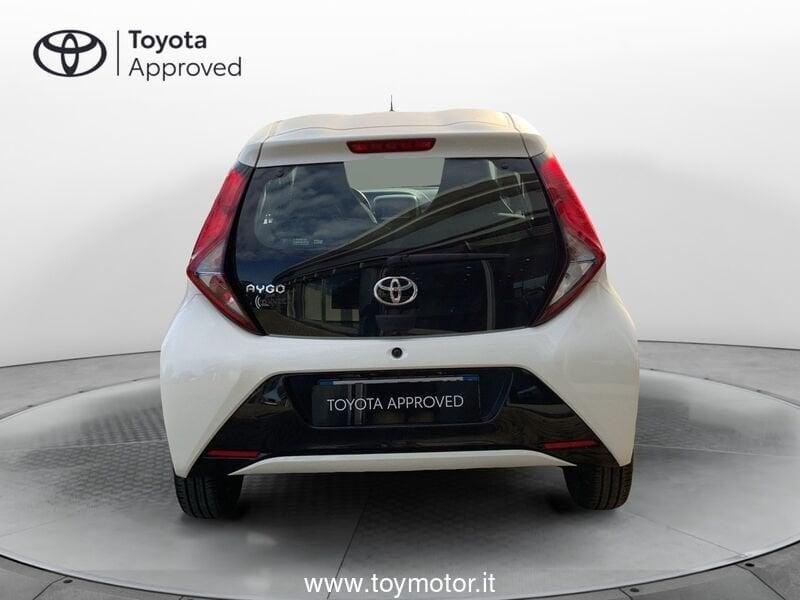 Toyota Aygo 2ª serie Connect 1.0 VVT-i 72 CV 5 porte x-play