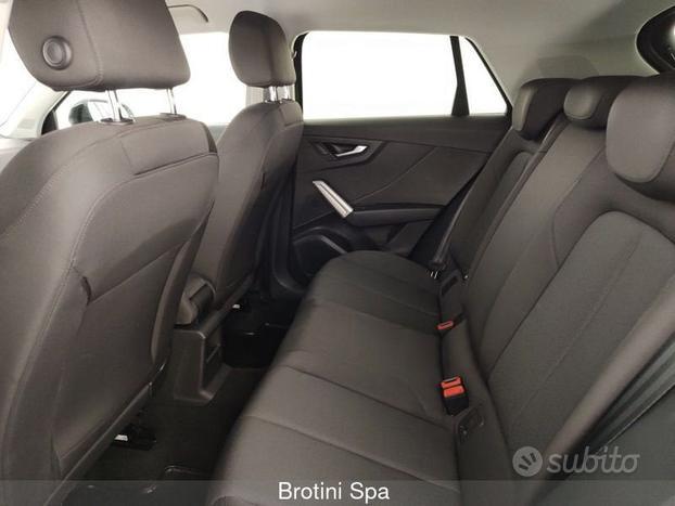 Audi Q2 35 TFSI S tronic Identity Black