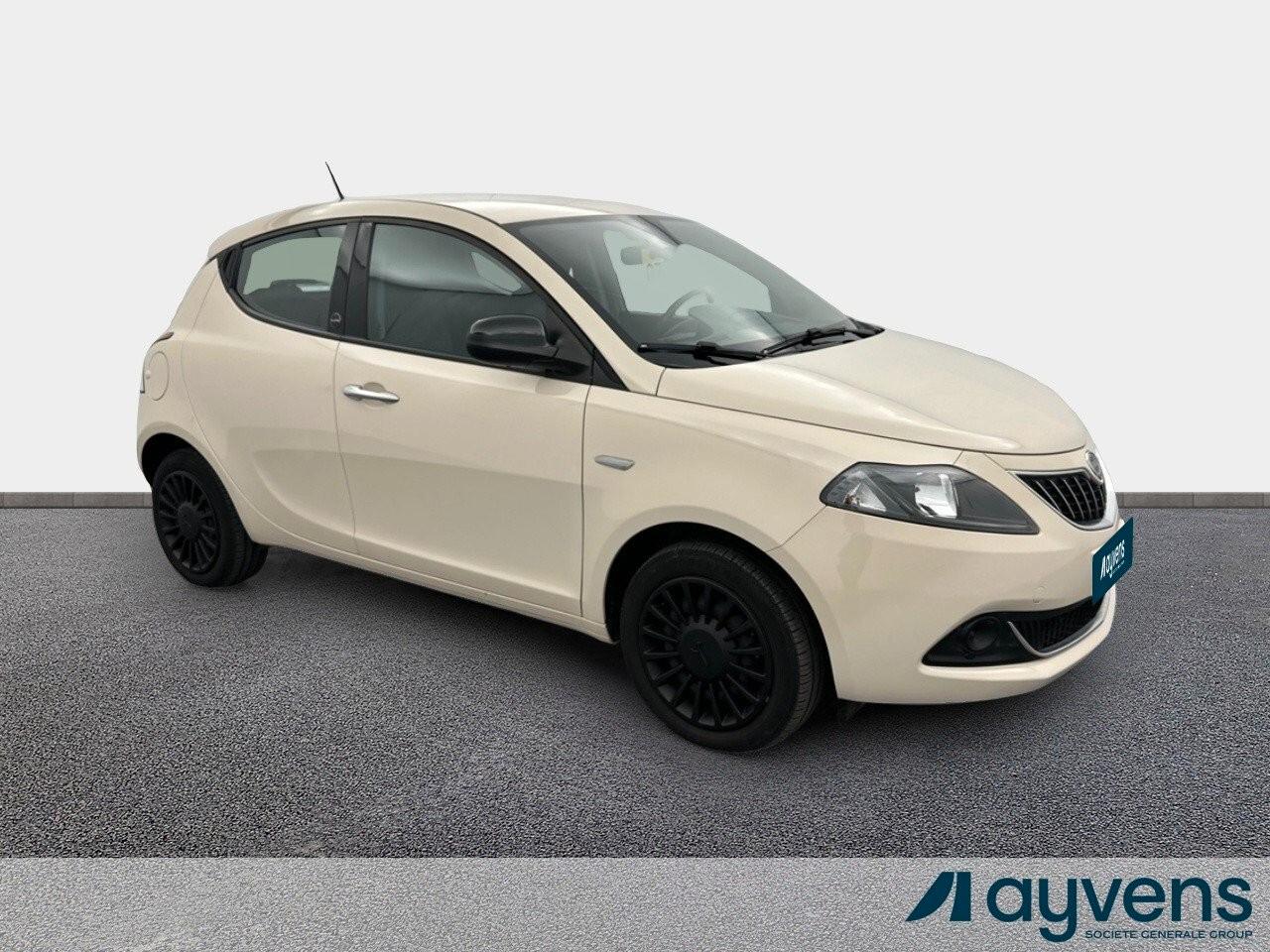 Lancia Ypsilon 1.0 Hybrid *2021* NOLEGGIO LUNGO TERMINE