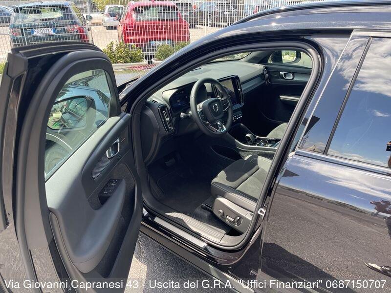 Volvo XC40 B4 automatico Ultra Black Edition