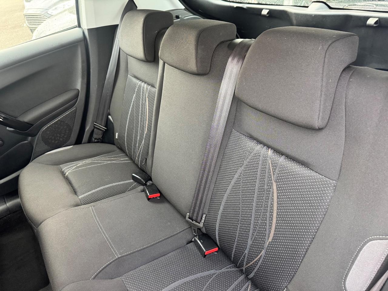 Peugeot 208 1.2 Neopatentati