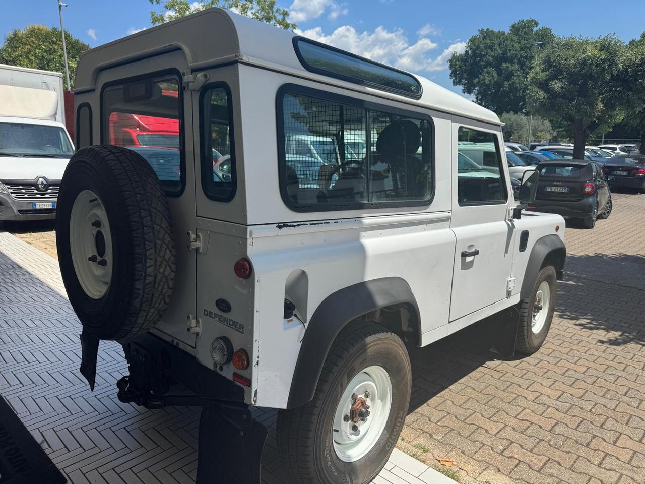 Land Rover Defender 90 2.2 TD4 Station Wagon SE N1