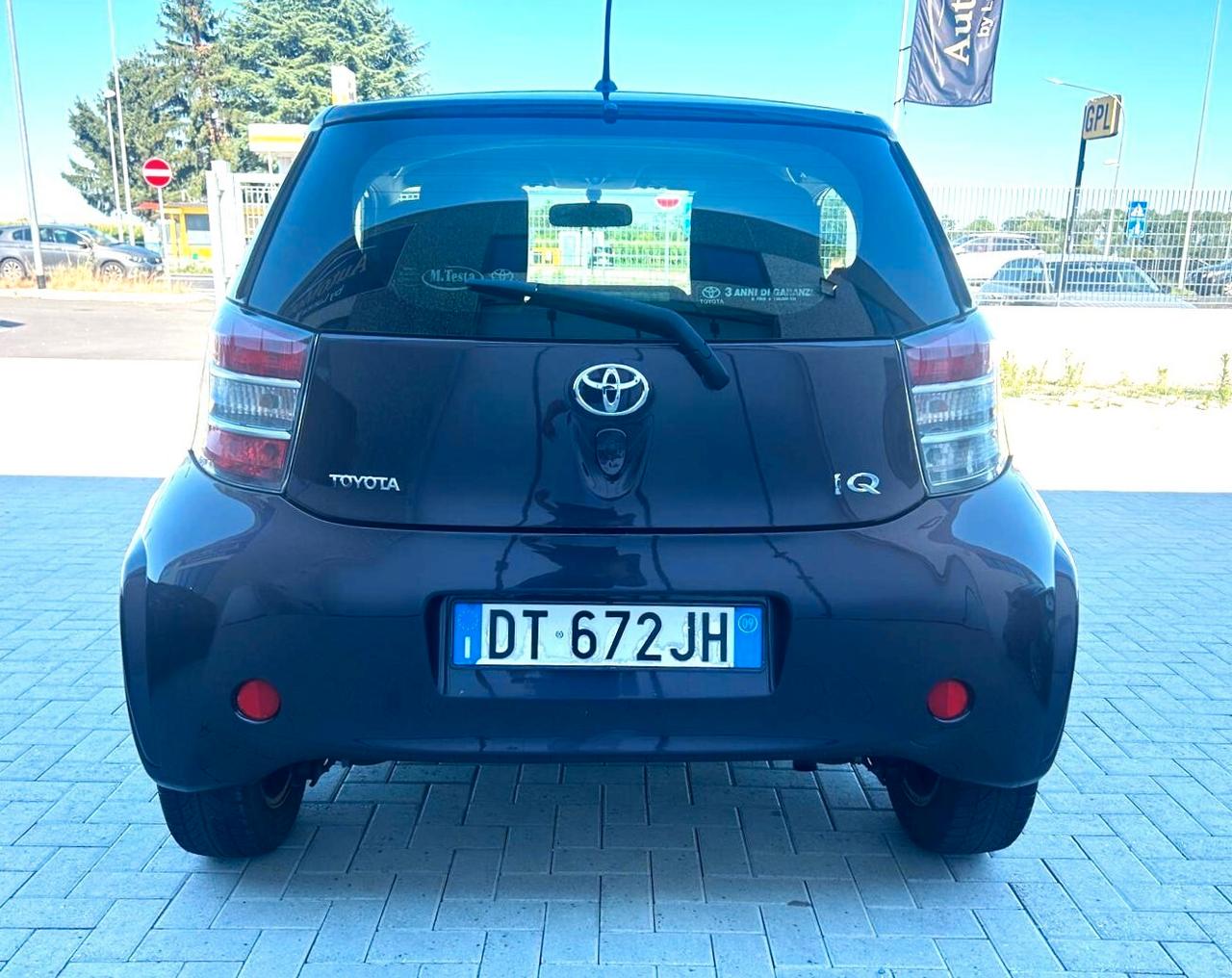 Toyota iQ 1.0 Multidrive