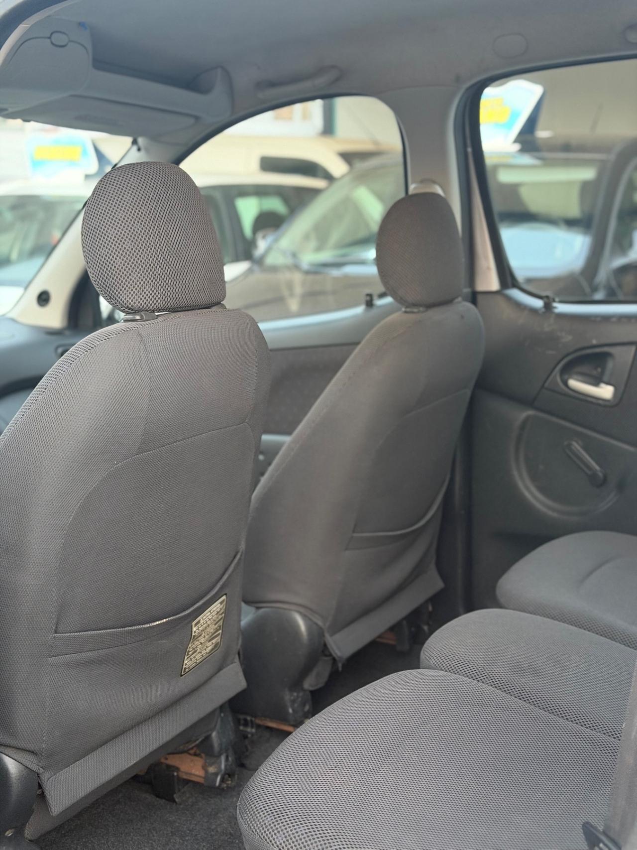 TOYOTA YARIS VERSO 1.4 DIESEL - GANCIO TRAINO