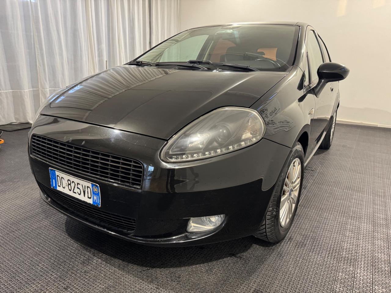 Fiat Grande Punto 1.4 Starjet 16V 5 porte Dynamic