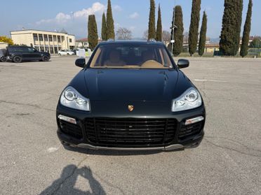 Porsche Cayenne 4.8 Turbo