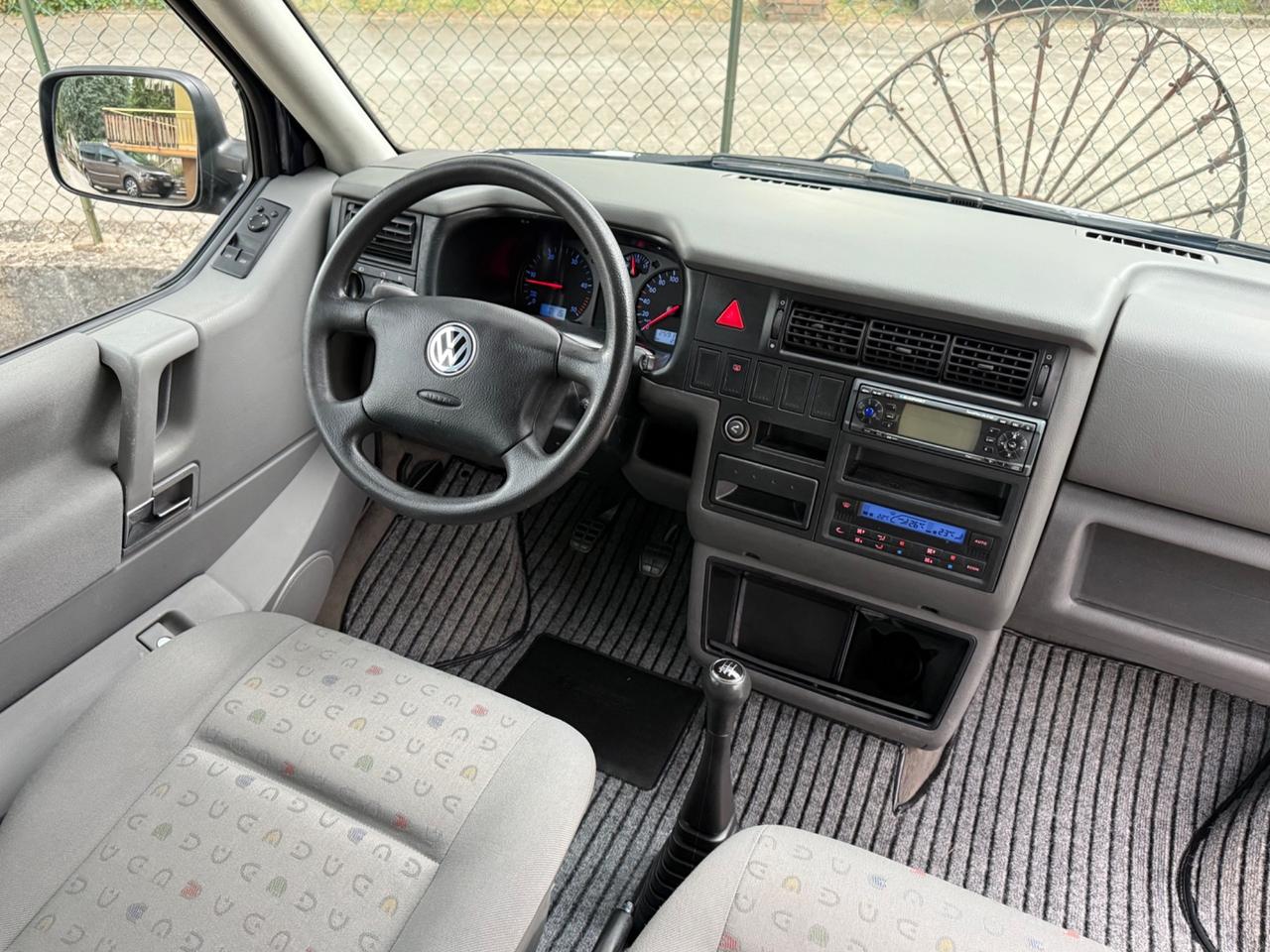 Volkswagen Caravelle/Multivan Caravelle 2.5 TDI/102CV Comfortline