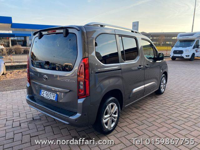 TOYOTA Proace City Verso 1.5D 100 CV S&S Short D Executive 7 POSTI
