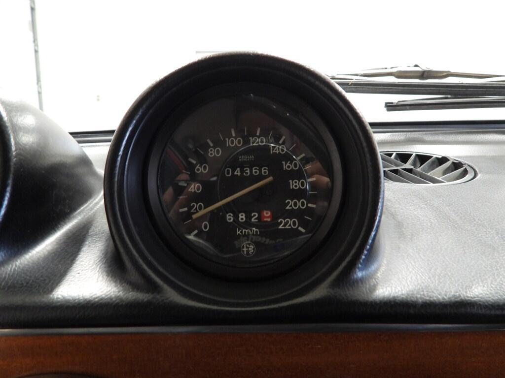 Alfa Romeo Spider 1750 TIPO 105.48