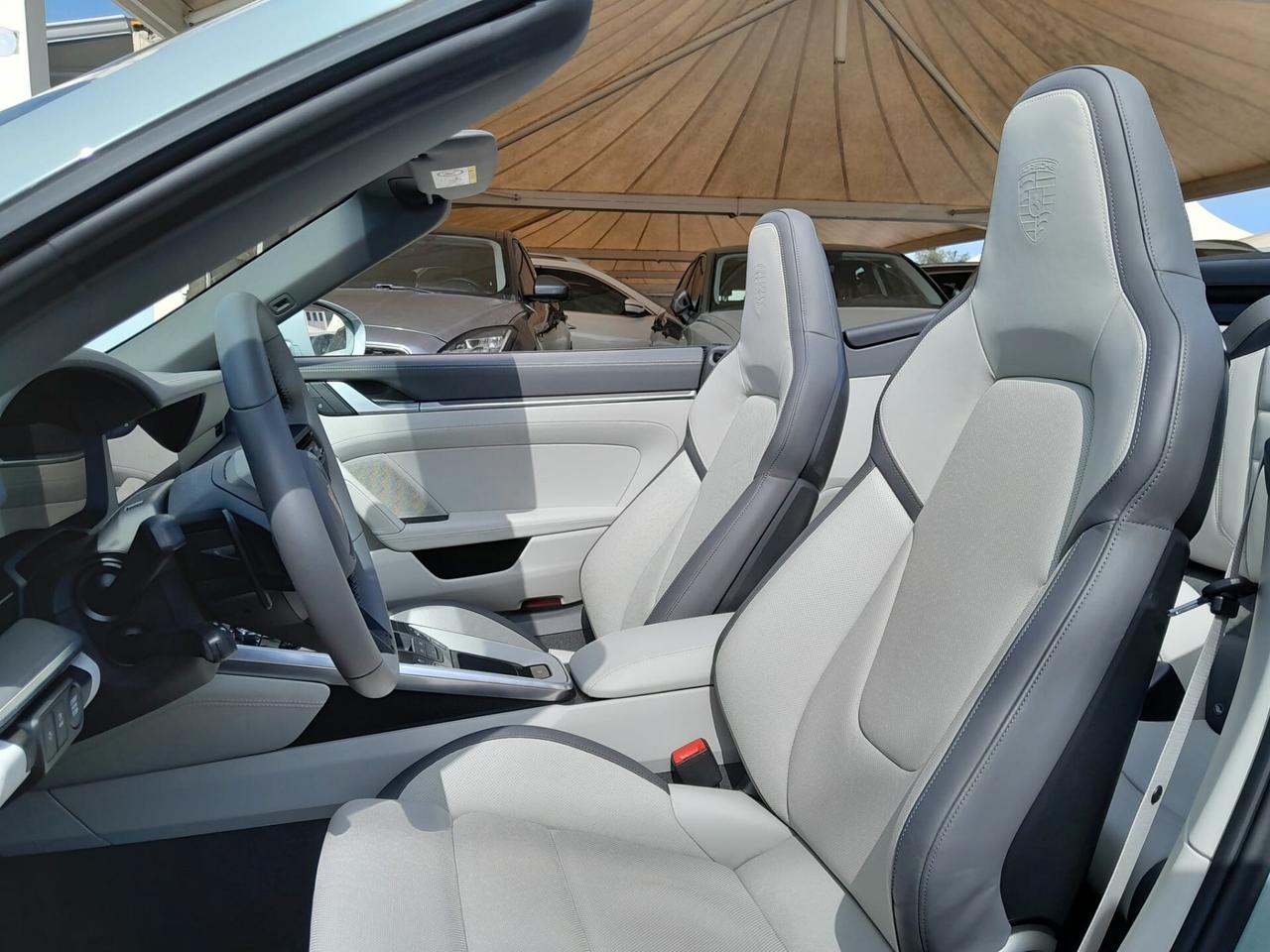 Porsche 911 Carrera Cabriolet