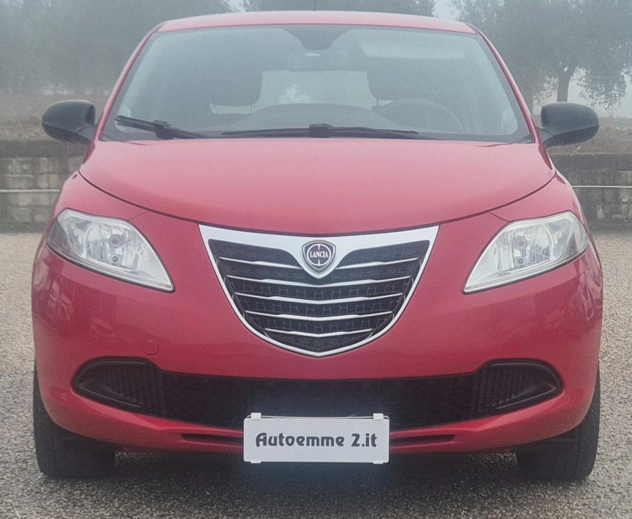 Lancia Ypsilon 1.2 69 CV 5 porte GPL Ecochic Silver