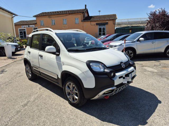 FIAT Panda Cross 4x4 GANCIO TRAINO