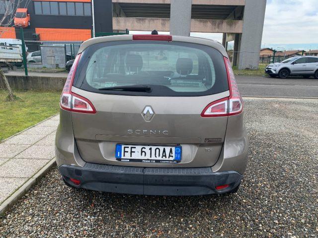 RENAULT Scenic 1.4 16V TCE Dynamique
