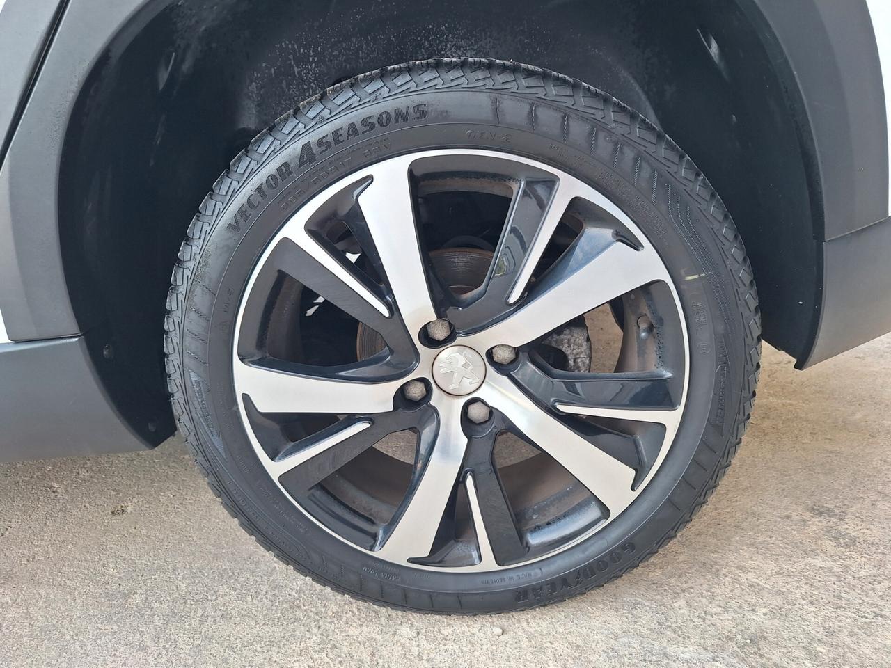 Peugeot 2008 1.6 HDi 100 cv Allure PERFETTA 2017