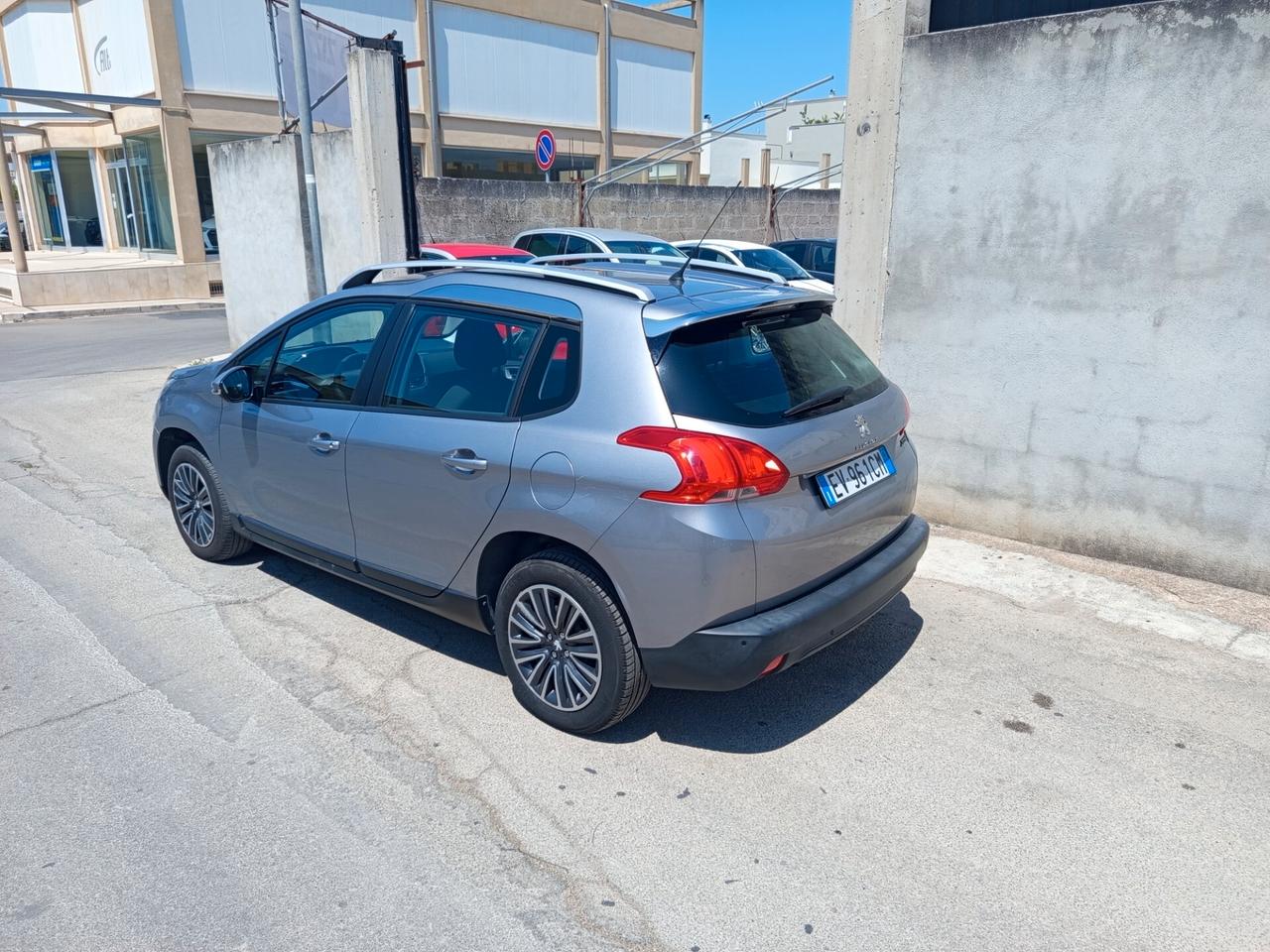 Peugeot 2008 1.2 VTi 82CV Allure