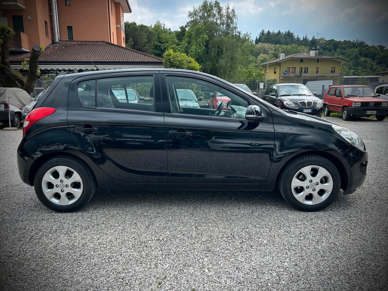 Hyundai i20 1.2 5p. NEOPATENTATI