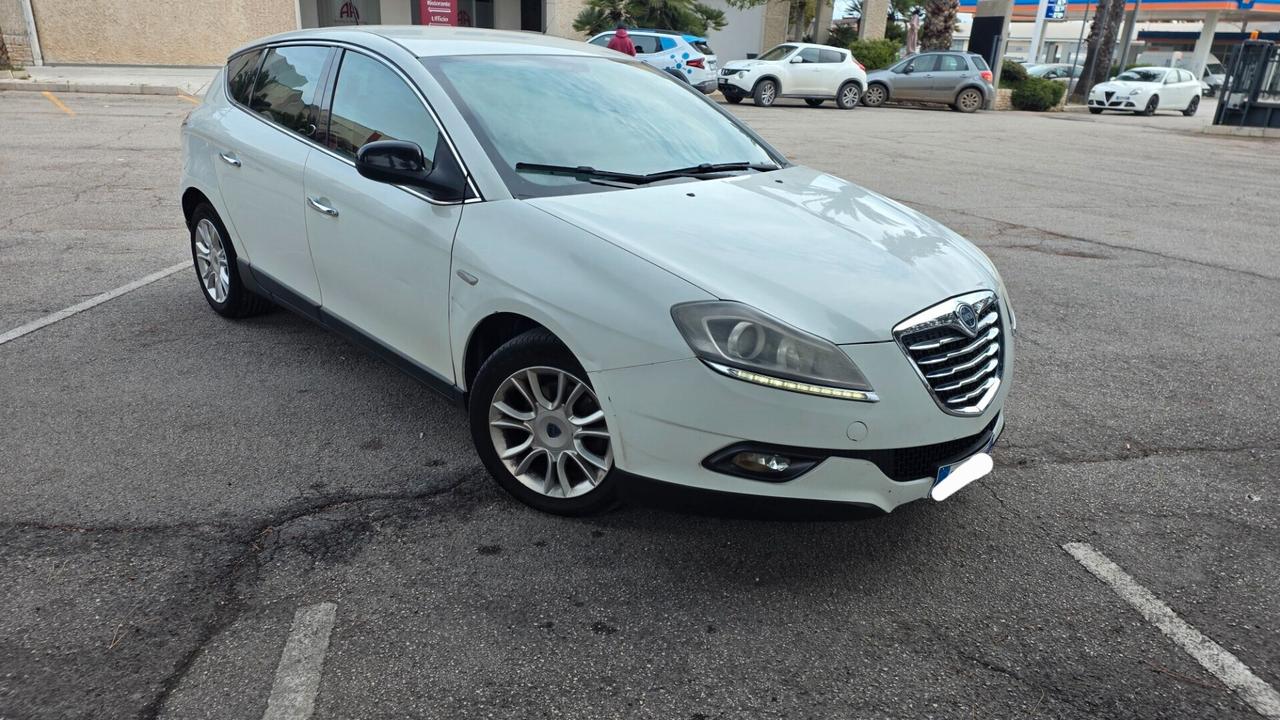 Lancia Delta 1.6 MJT DPF Gold