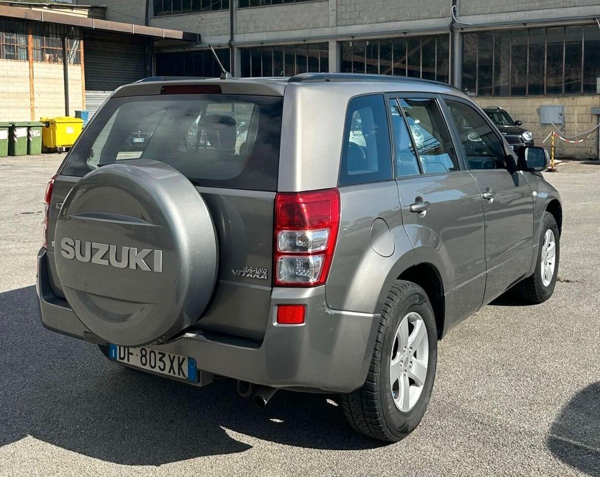 Suzuki Grand Vitara 2.0 turbodiesel 16V cat S.W. Autocarro