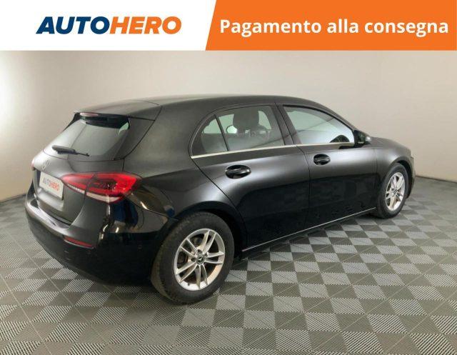 MERCEDES-BENZ A 180 Automatic Business