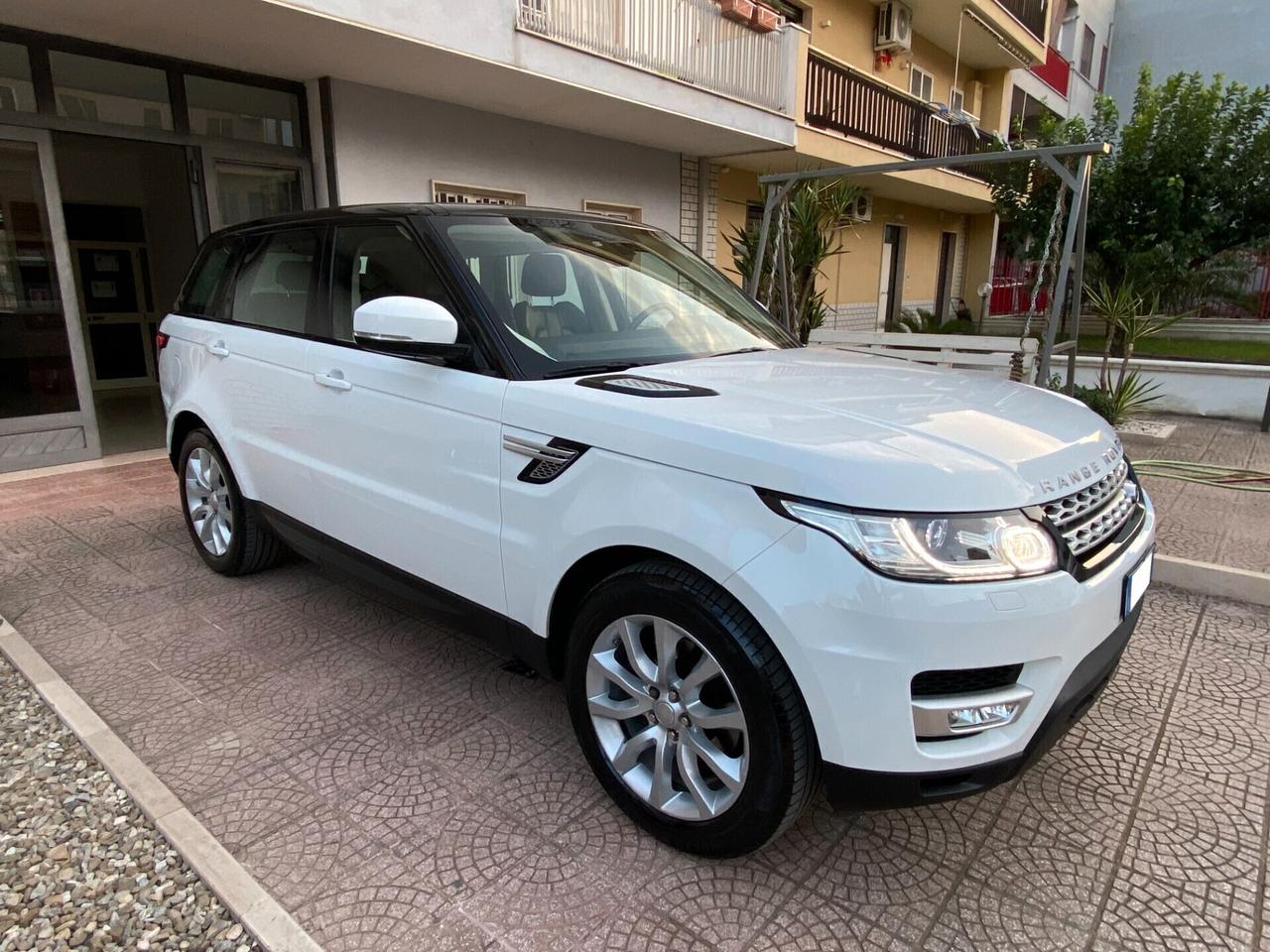 Land Rover Range Rover Sport 3.0 TDV6 HSE