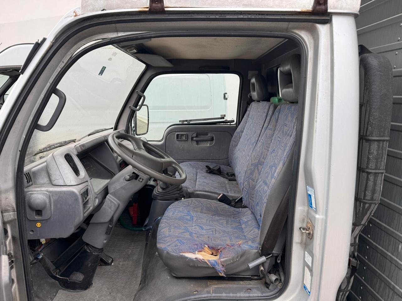 Nissan CABSTAR 35/3 TELAIO GEMELLATO FURGONATO