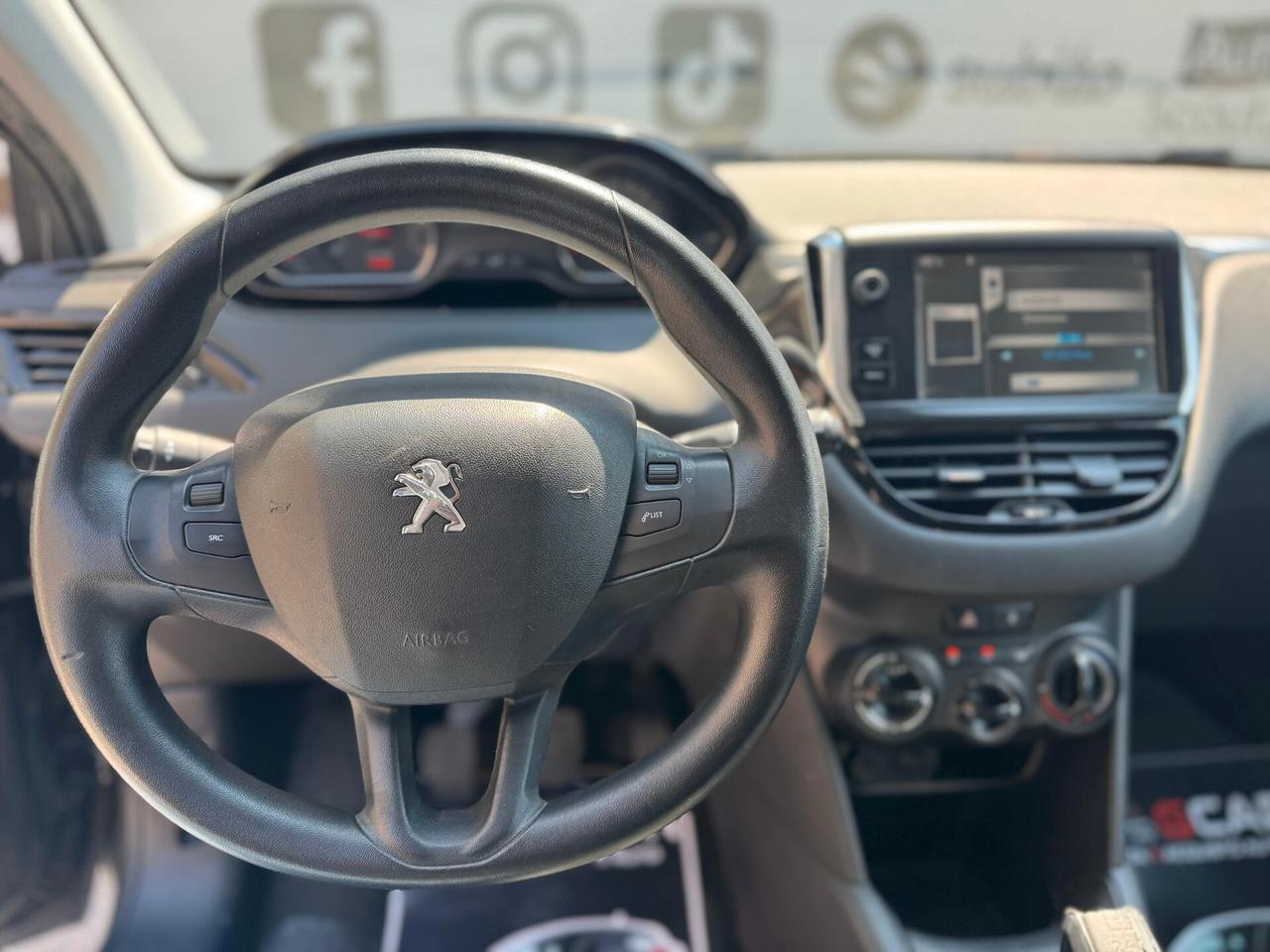 Peugeot 208 1.2 VTi GPL 82 CV 5 porte Allure
