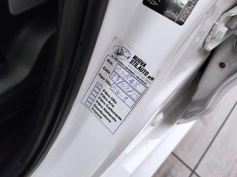 TOYOTA Yaris 4ª serie - Yaris 1.5 Hybrid 5 porte Business