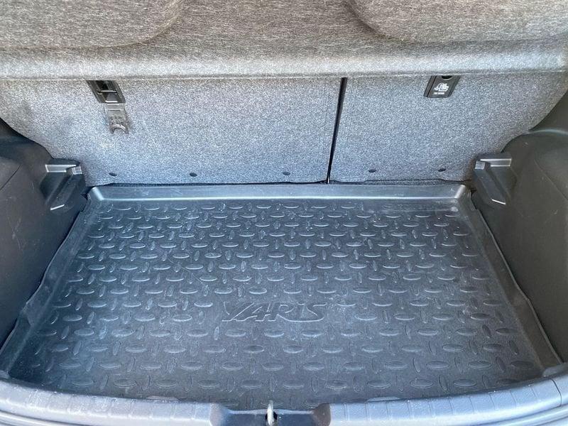 Toyota Yaris 5p 1.5h Lounge Blue