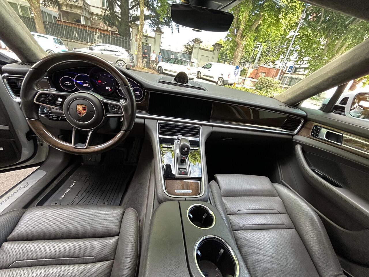 Porsche Panamera Sport Chrono