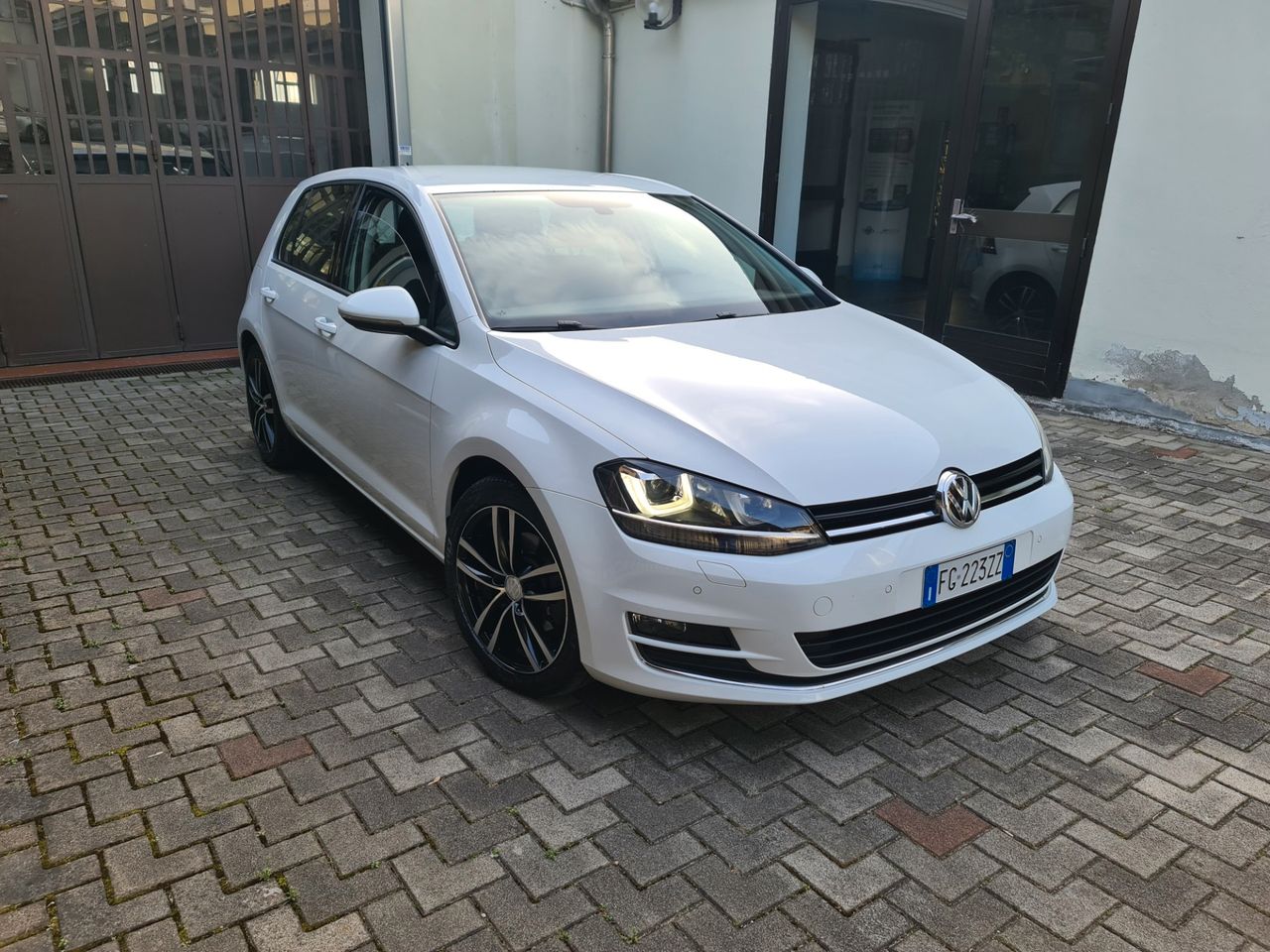 Volkswagen Golf 2.0 TDI 5p. Highline *E6 - Unicoprop.