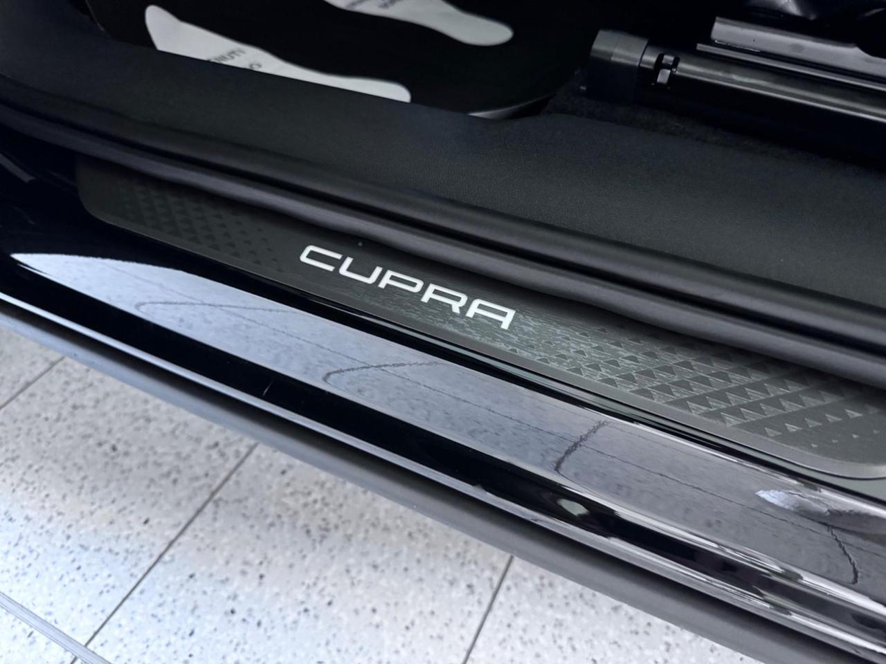 CUPRA Terramar 1.5 Hybrid DSG - MOONLIGHT DESIGN + PACK EDGE