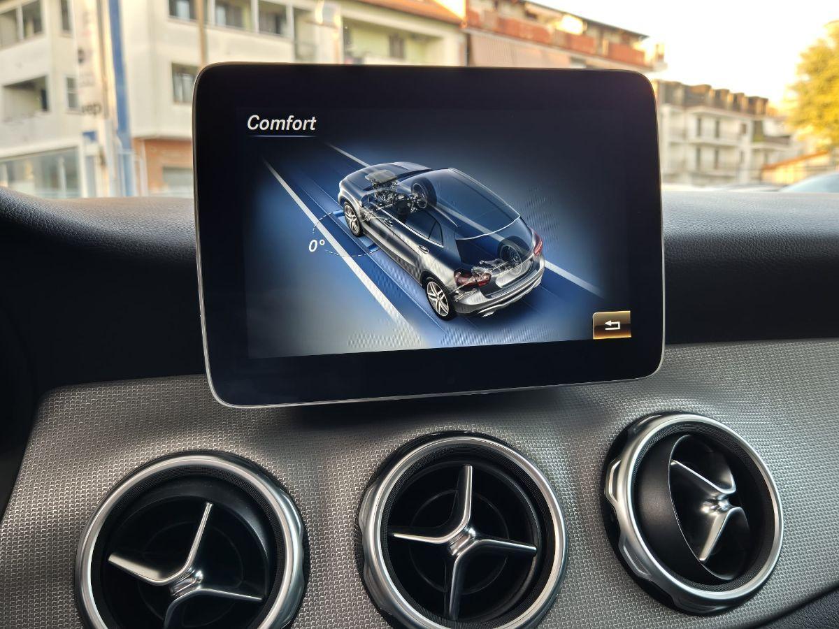 MERCEDES - Classe GLA - GLA 200 d Automatic 4Matic Sport-Tetto Apribile