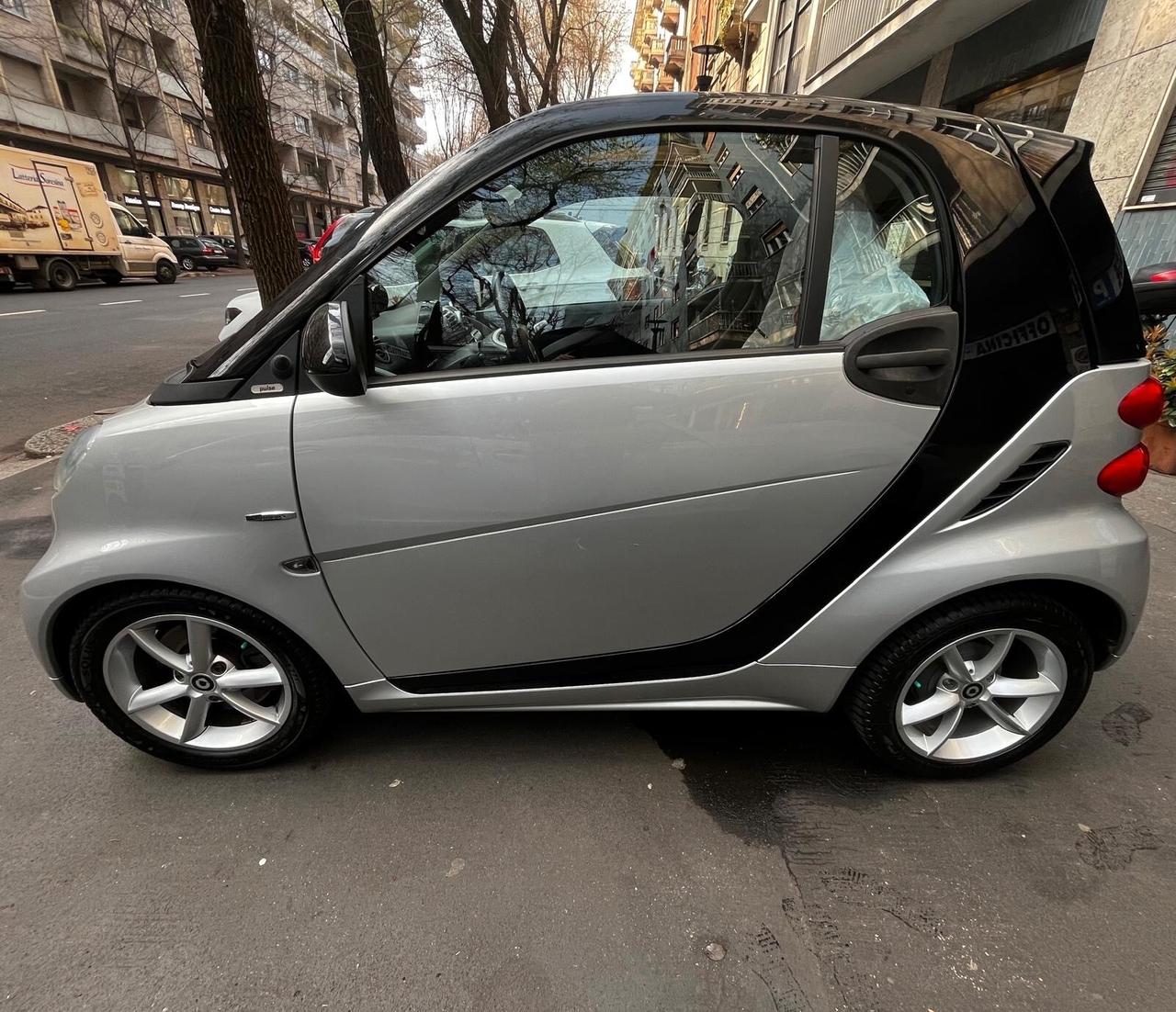Smart ForTwo 1000 52 kW MHD coupé pulse