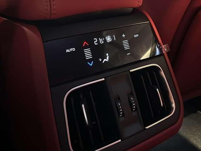 Maserati Grecale Modena Hybrid 330 cv MY25