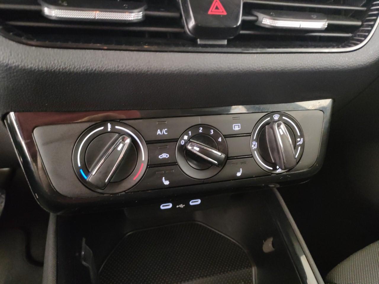 SKODA Fabia IV 2022 - Fabia 1.0 mpi Young Edition 80cv