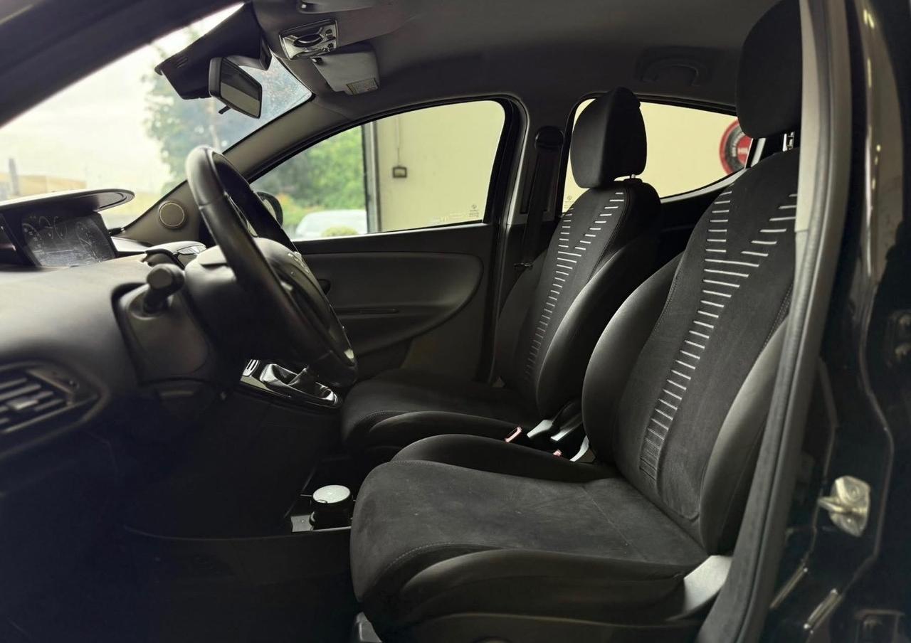 Lancia Ypsilon 1.0.9 85 CV 5 porte GPL