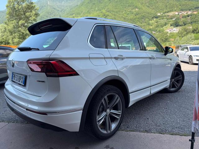 VOLKSWAGEN Tiguan 2.0 TDI 4MOTION R-LINE