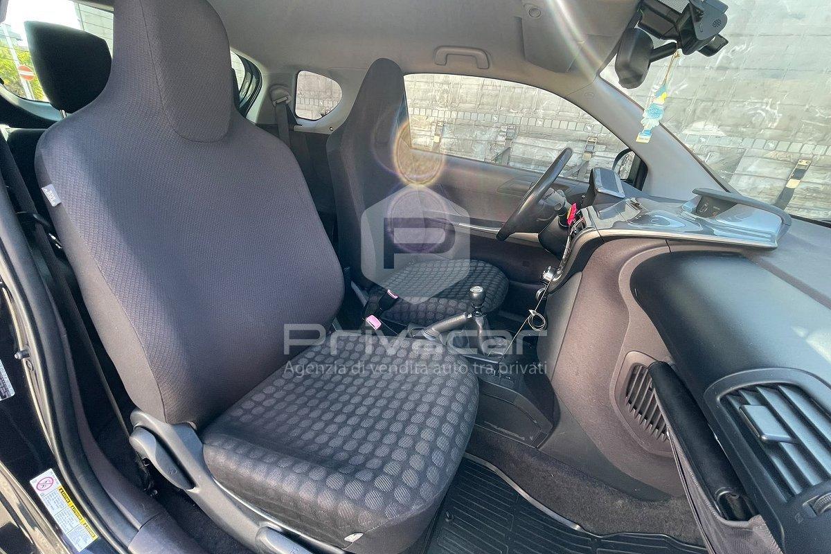 TOYOTA iQ 1.0 Sol
