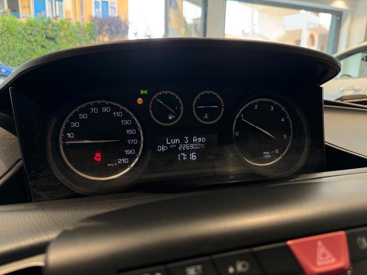 Lancia Ypsilon 1.3 MJT 16V 95 CV 5 porte S&S Silver