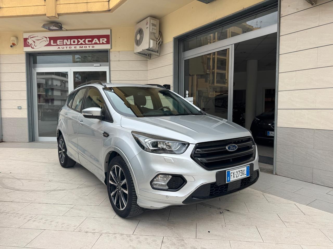 Ford Kuga 2.0 TDCI 150 CV S&S 4WD Powershift ST-Line