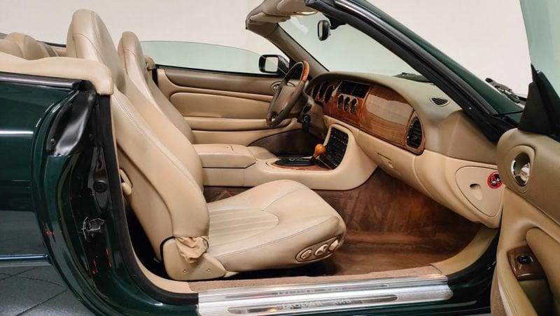 Jaguar XK XK8 ISCRITTA ASI + CERTIFICATO d' AUTENTICITA' JAGUAR